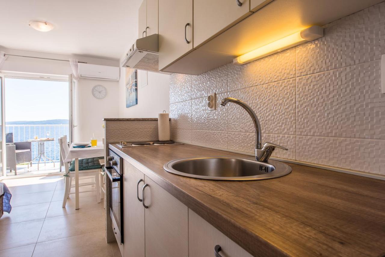Apartments Amneris Trogir Exterior photo