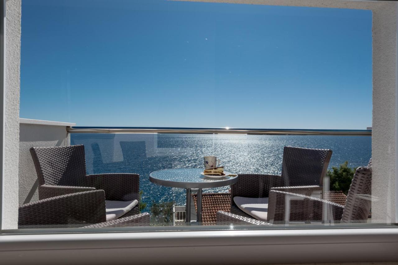 Apartments Amneris Trogir Exterior photo