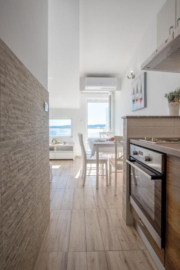 Apartments Amneris Trogir Exterior photo