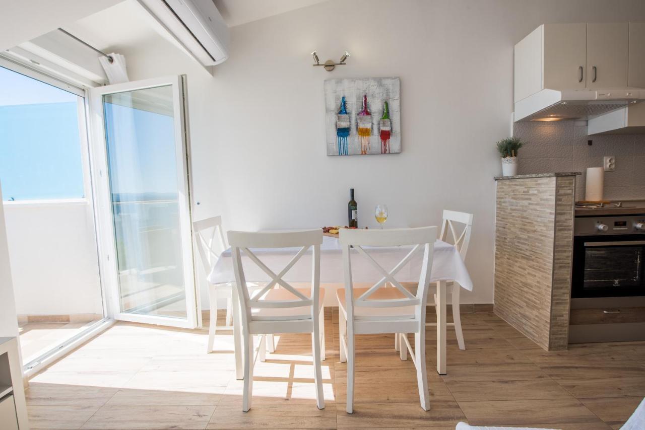 Apartments Amneris Trogir Exterior photo